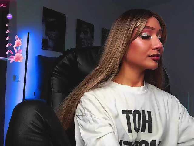 LisaShultz's BongaCams show and profile