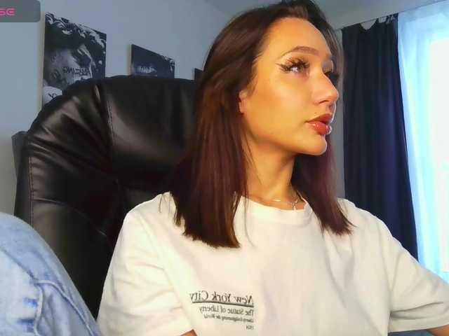 LisaShultz's BongaCams show and profile