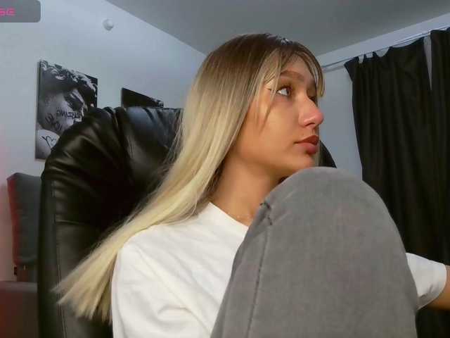 LisaShultz's BongaCams show and profile