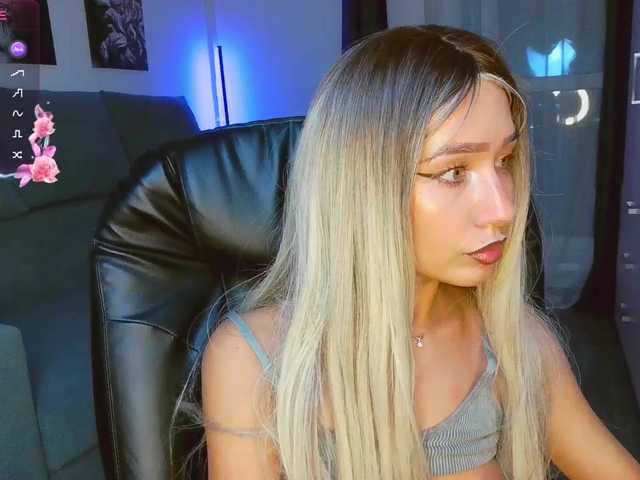 LisaShultz from BongaCams