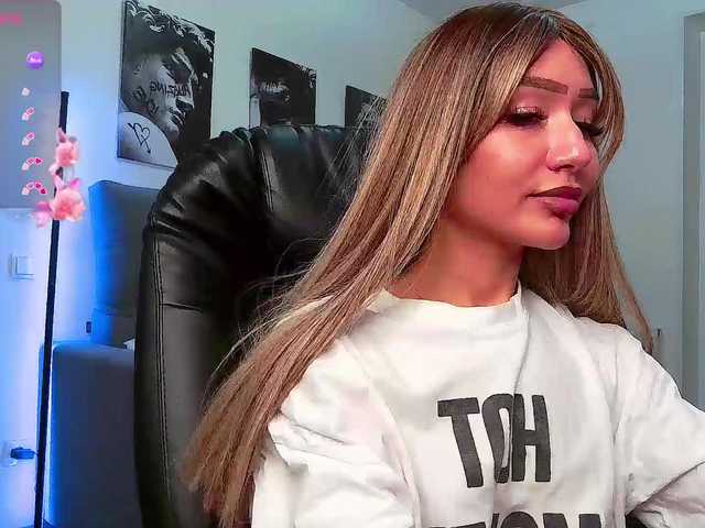 LisaShultz's BongaCams show and profile