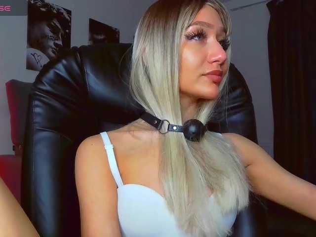 LisaShultz's BongaCams show and profile