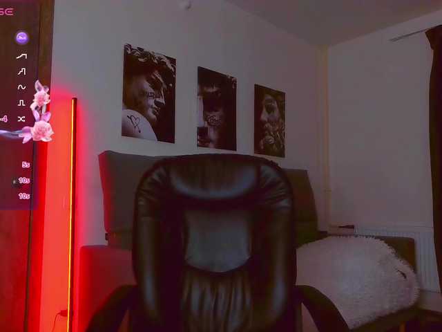 LisaShultz's BongaCams show and profile