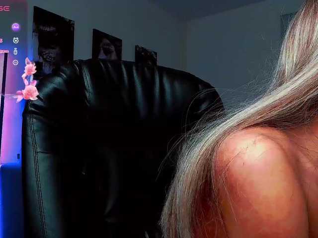 LisaShultz's BongaCams show and profile