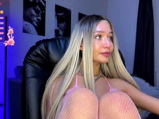 LisaShultz from BongaCams