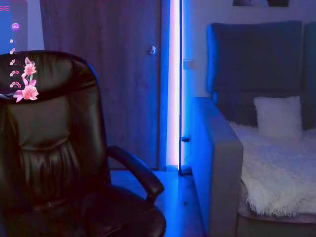 LisaShultz's BongaCams show and profile