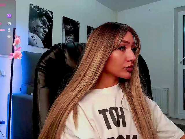 LisaShultz's BongaCams show and profile