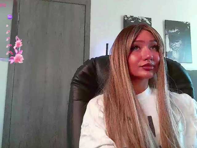 LisaShultz's BongaCams show and profile