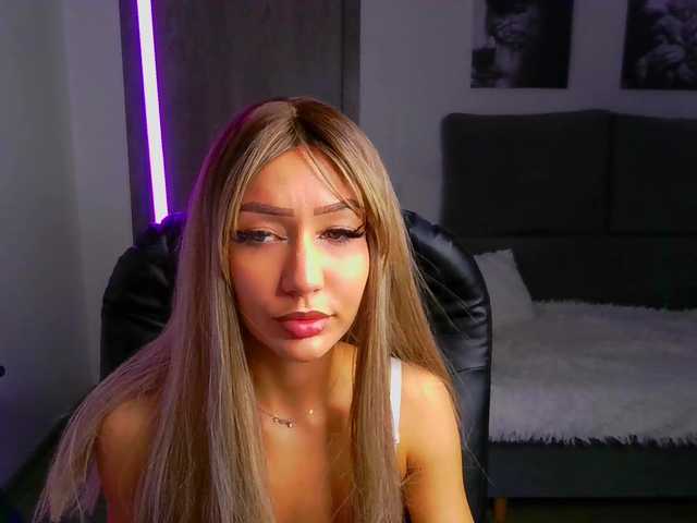 LisaShultz's BongaCams show and profile