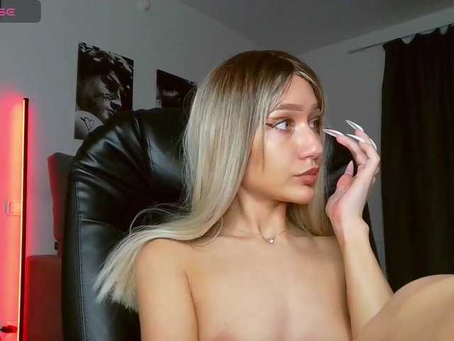 LisaShultz's BongaCams show and profile