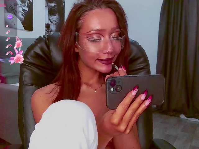 LisaShultz's BongaCams show and profile