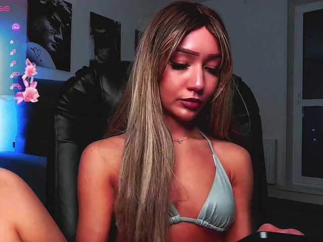 LisaShultz's BongaCams show and profile