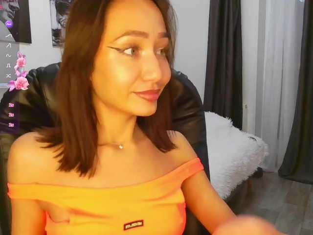 LisaShultz from BongaCams