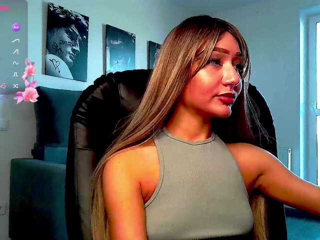 le modèle LisaShultz est en webcam porno dans un show sur le site bongacams, il possède les tags suivants: Latino/Hispanic,Blonde,Shaved