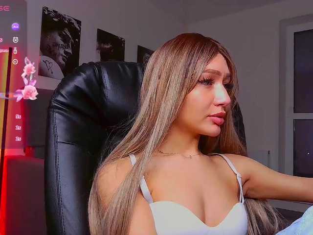 LisaShultz's BongaCams show and profile