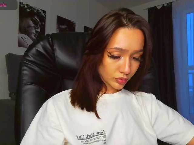 LisaShultz's BongaCams show and profile