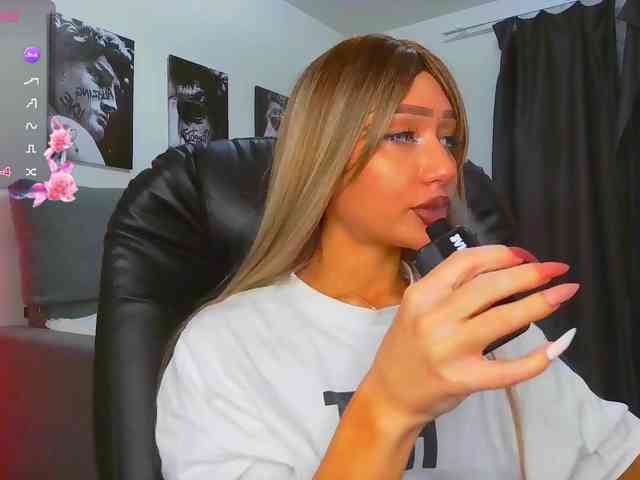 LisaShultz Live Webcam on BongaCams