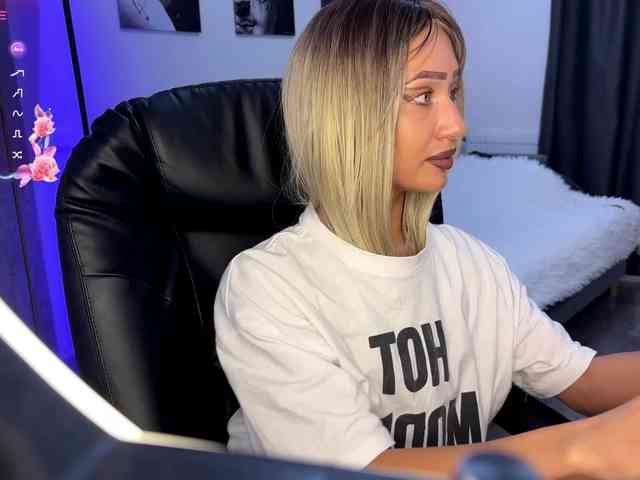 LisaShultz webcam