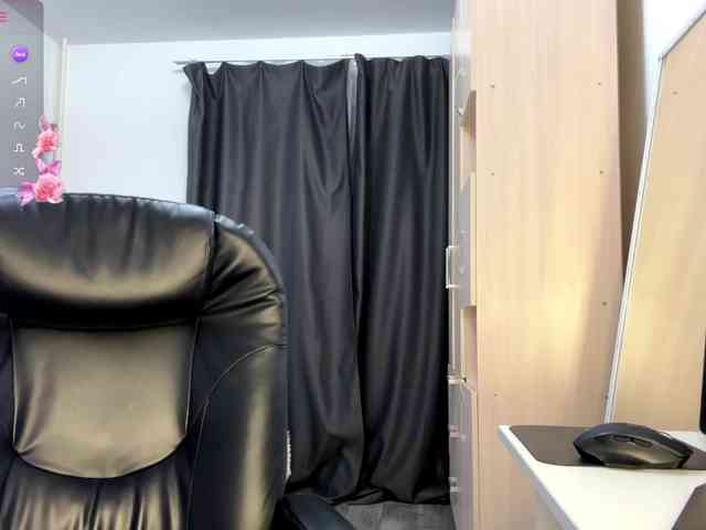 LisaShultz webcam