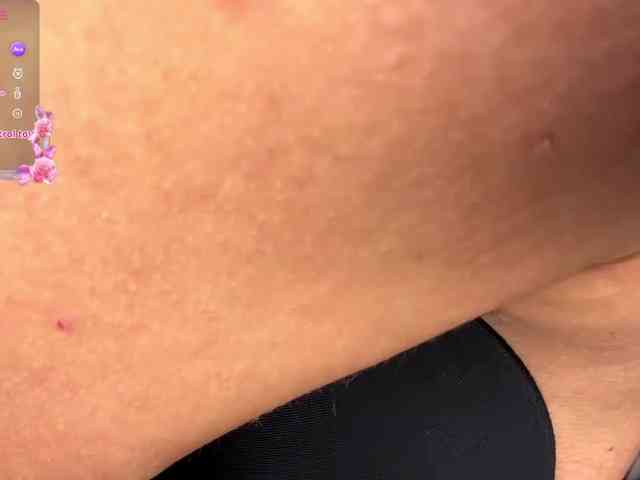LisaShultz webcam