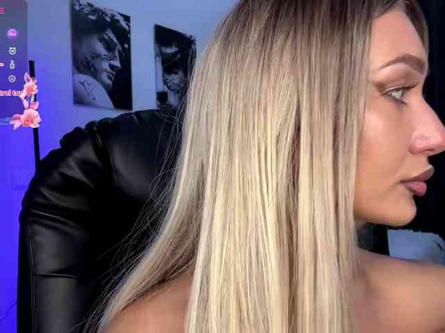 LisaShultz webcam