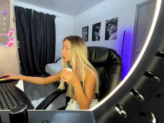 LisaShultz webcam