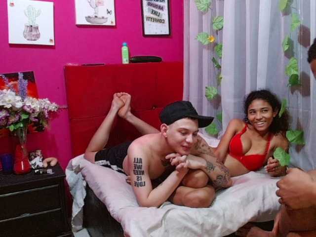 SSEXYYBITCHH's BongaCams show and profile