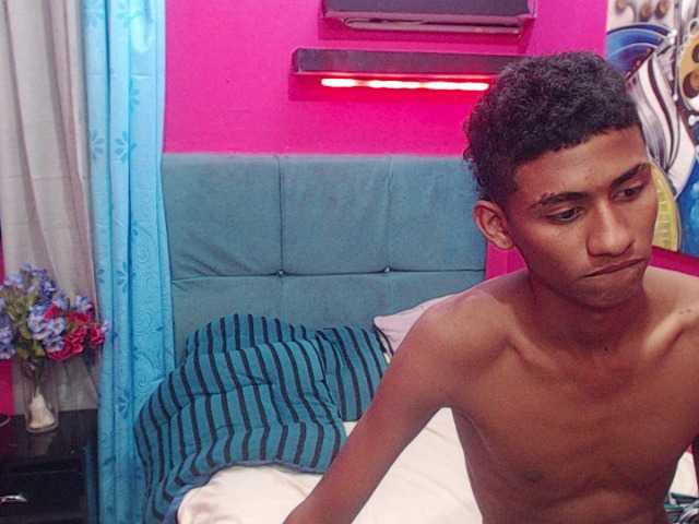 zarinabeautiful's BongaCams show and profile