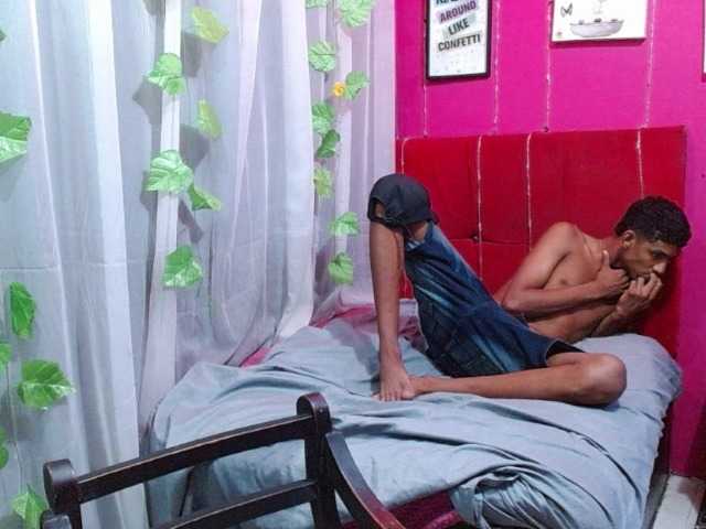 zarinabeautiful's BongaCams show and profile