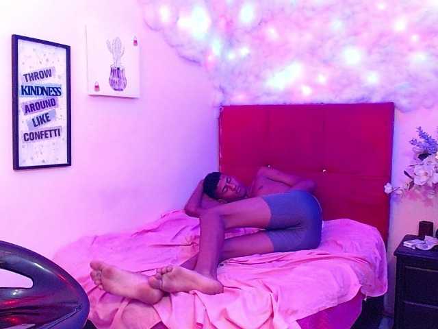 zarinabeautiful's BongaCams show and profile