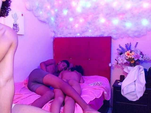 zarinabeautiful's BongaCams show and profile