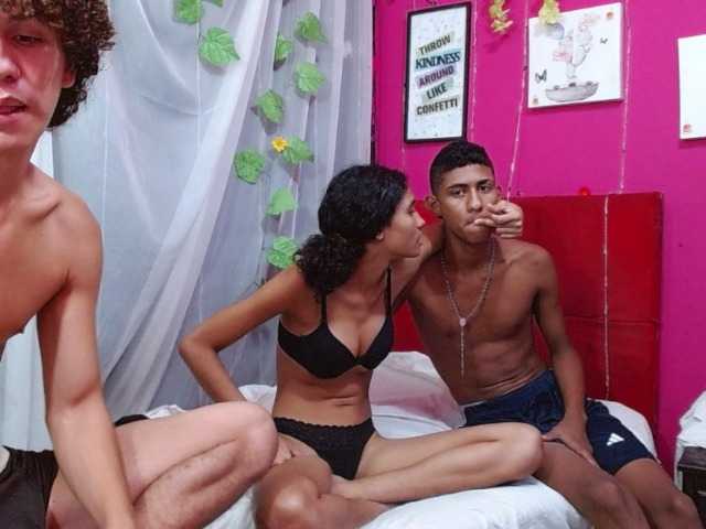 zarinabeautiful's BongaCams show and profile