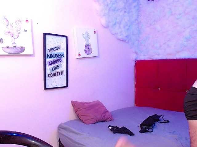 zarinabeautiful's BongaCams show and profile