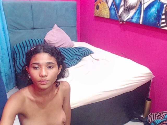 zarinabeautiful's BongaCams show and profile
