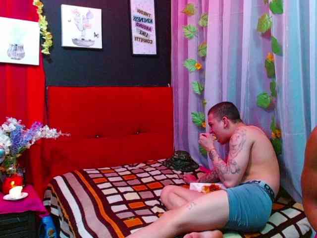 SSEXYYBITCHH webcam