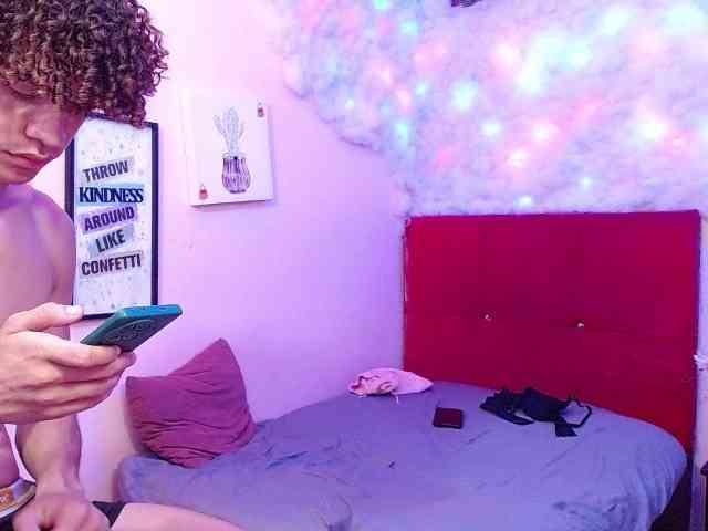 zarinabeautiful Live Webcam on BongaCams