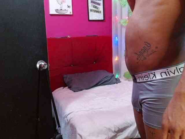 SSEXYYBITCHH SSEXYYBITCHH