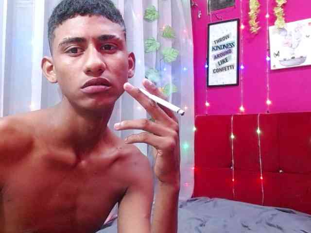 zarinabeautiful Live Webcam on BongaCams