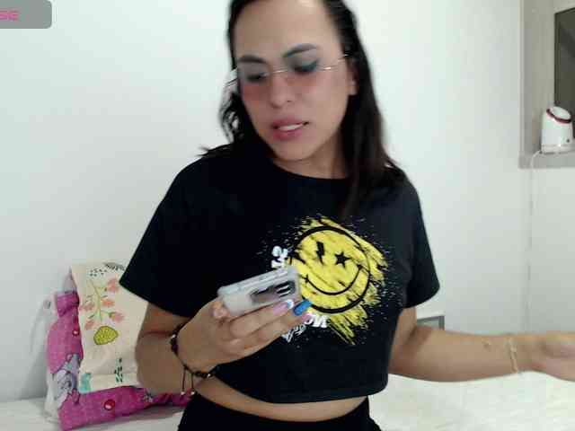 missbluu Live Webcam on BongaCams