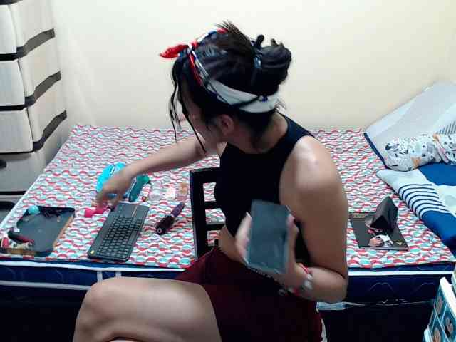 missbluu Live Webcam on BongaCams