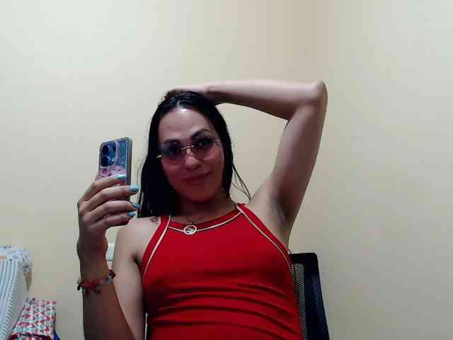 missbluu Live Webcam on BongaCams