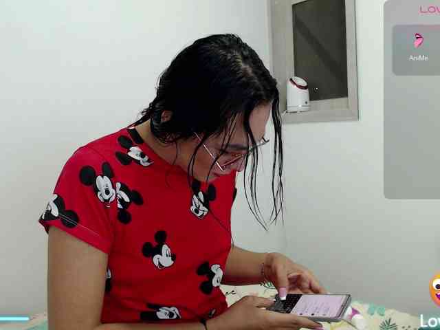 missbluu Live Webcam on BongaCams