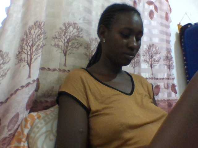 Africanqueen20 webcam bongacams model stream image