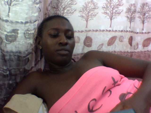 Africanqueen20 webcam bongacams model stream image