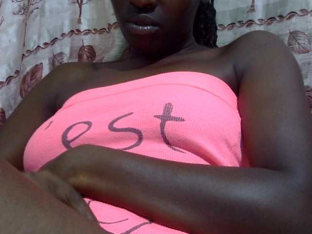 Africanqueen20 webcam bongacams model stream image