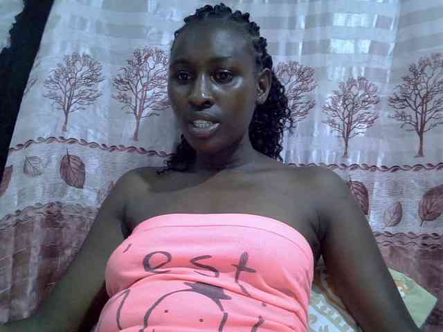 Africanqueen20 webcam