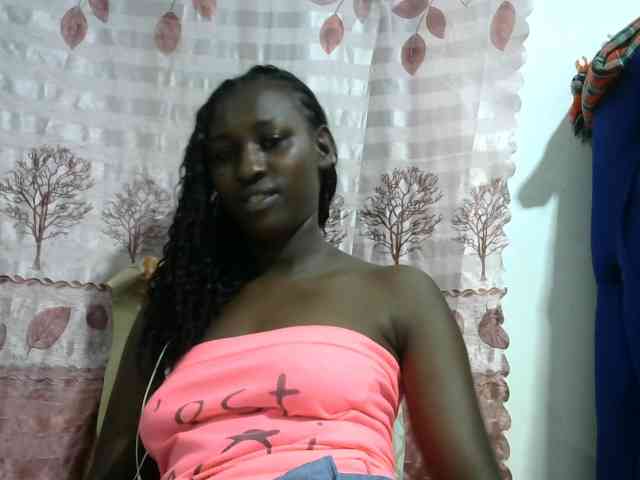 Africanqueen20 webcam