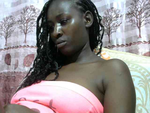 Africanqueen20 webcam