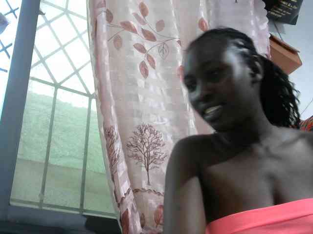Africanqueen20 webcam