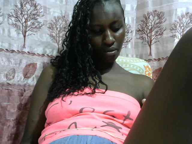 Africanqueen20 webcam
